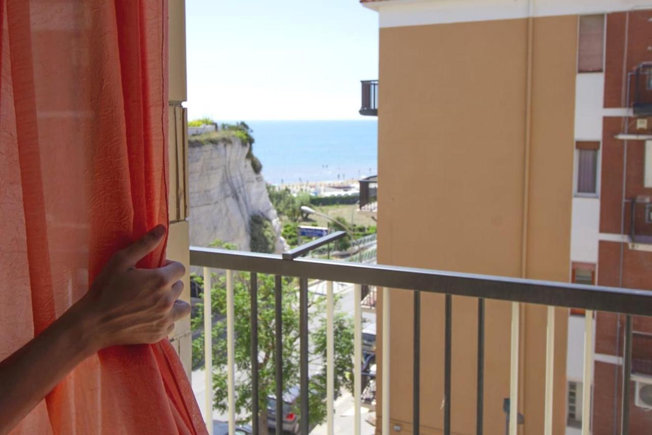 Incanto Di Luna B&B Family Rooms Vieste Exteriör bild